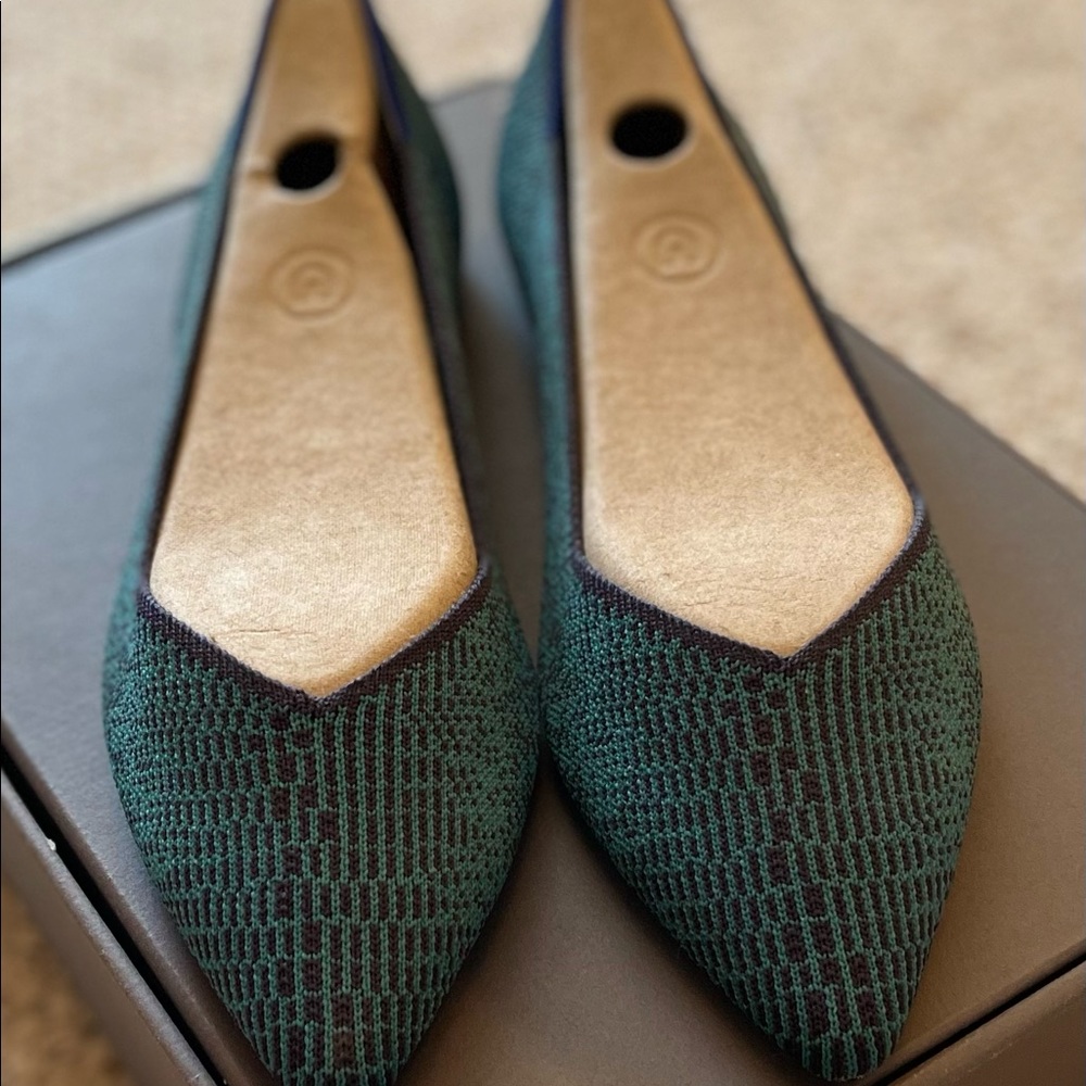 Size 9 Rothys Point. Spruce Python (Emerald And N… - image 2
